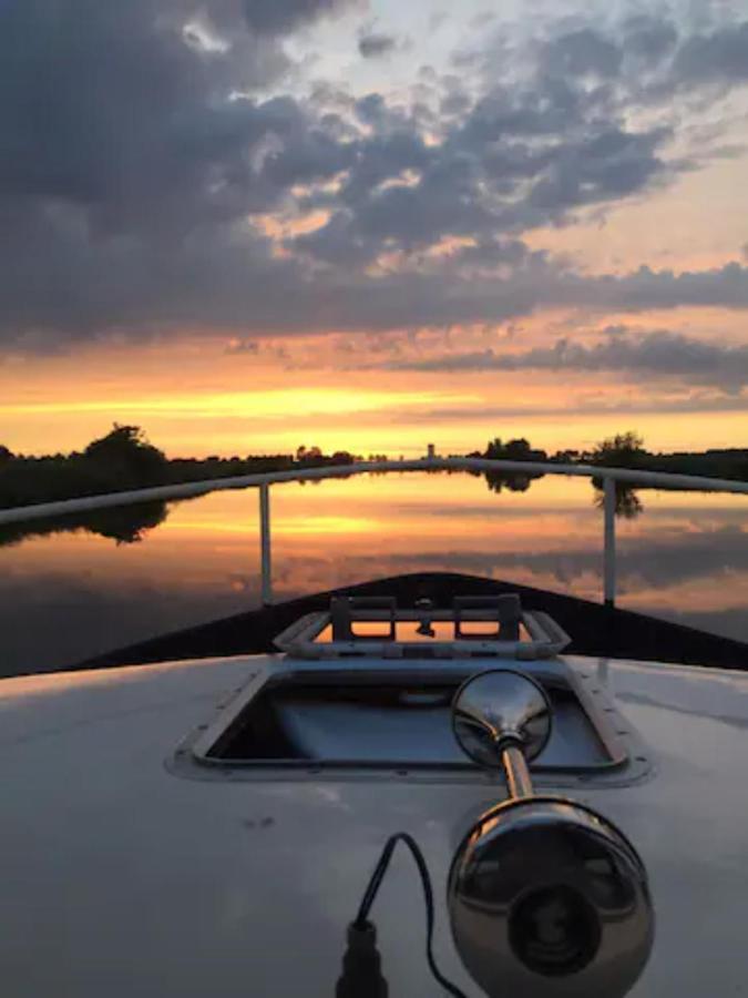 Boat Stoer - Inclusief Sloep Jutrijp エクステリア 写真