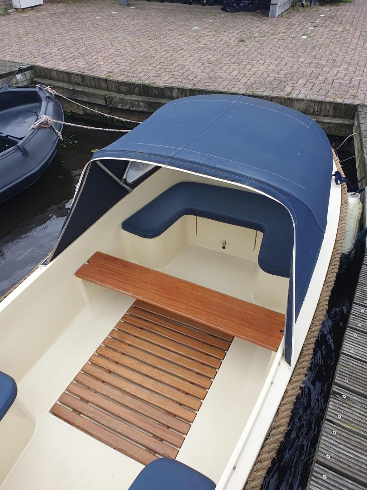 Boat Stoer - Inclusief Sloep Jutrijp エクステリア 写真